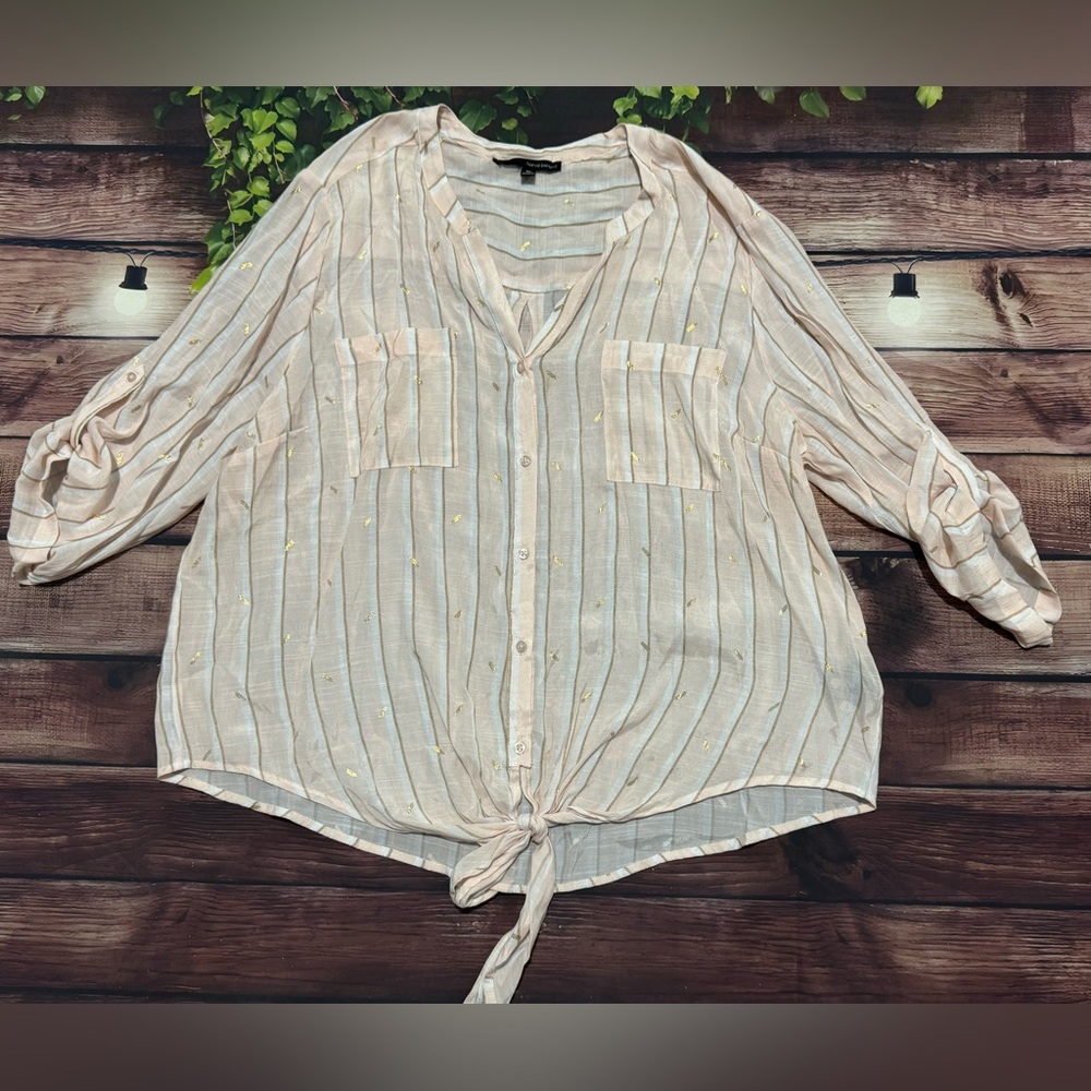 Harve Bernard button blouse